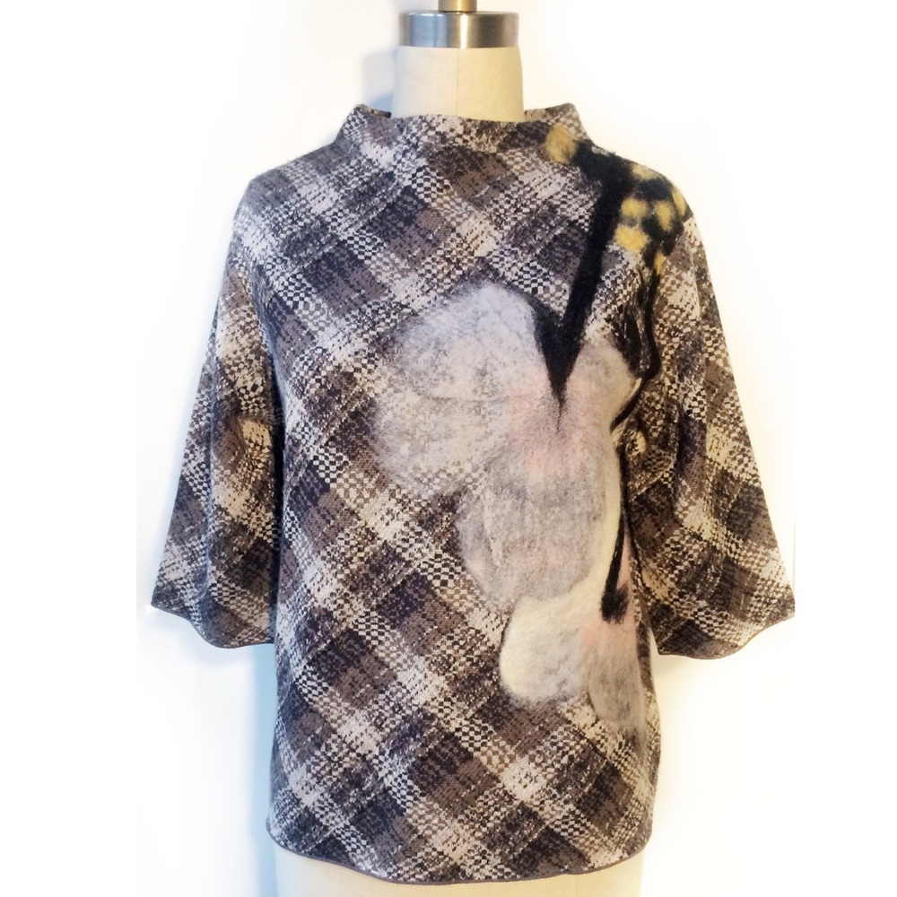 Anthropologie Troubadour Petaled Plaid Pullover